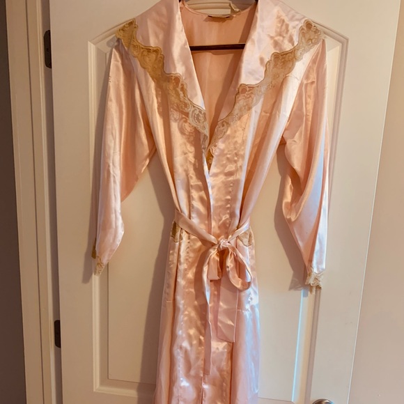 Victoria's Secret Other - Victoria's Secret Robe